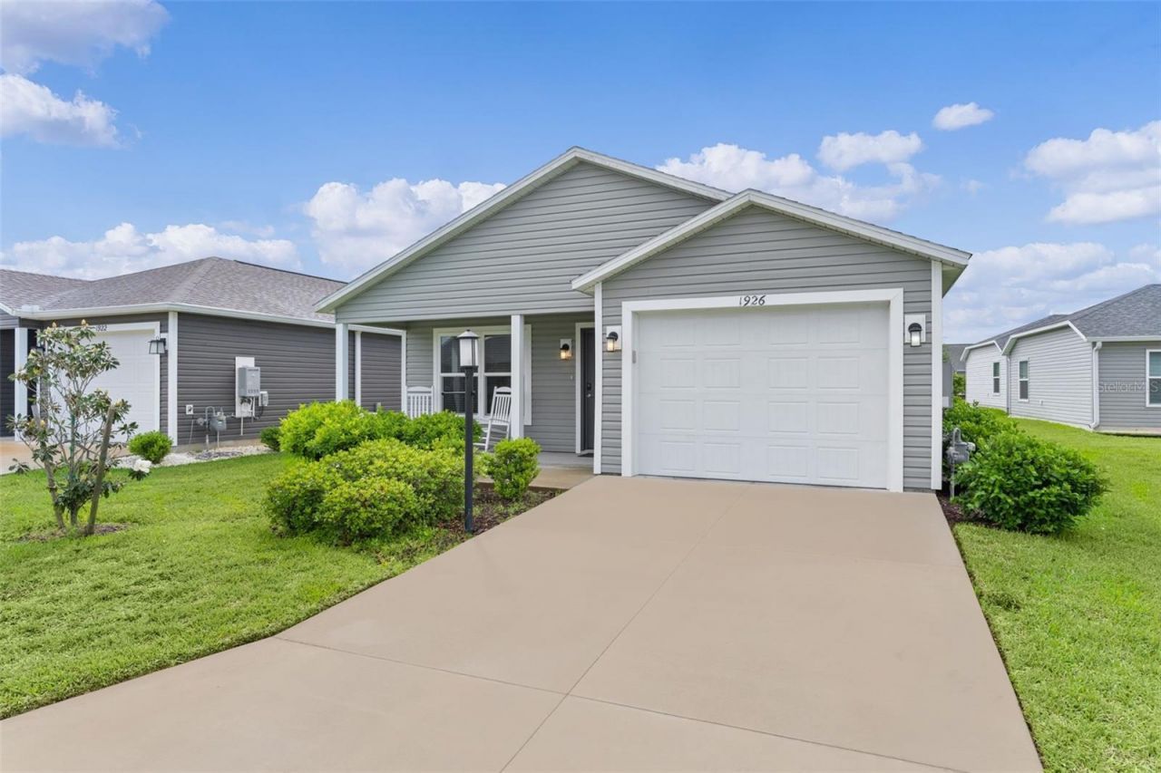 1926 Hux Court , The Villages, FL 34762 Photo