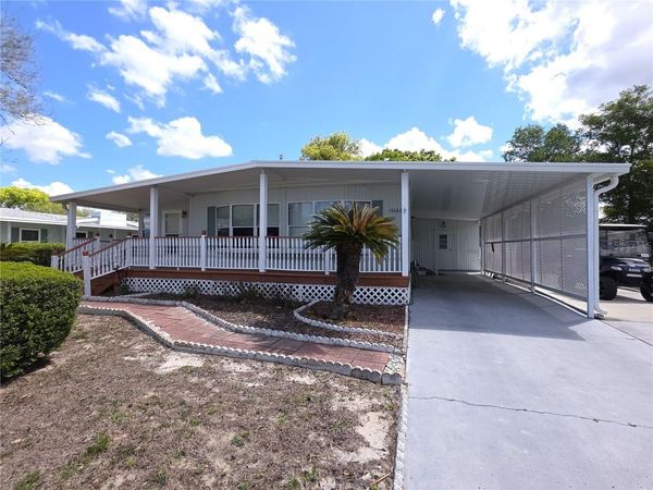 15682 BROOKRIDGE BOULEVARD , BROOKSVILLE, FL 34613