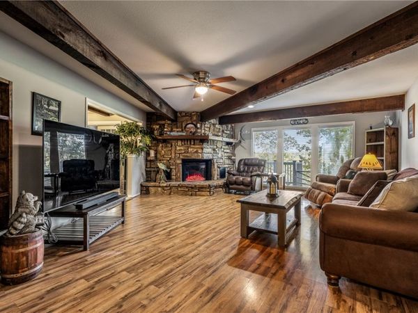 3 Fenchurch Lane, Bella Vista, AR 72715