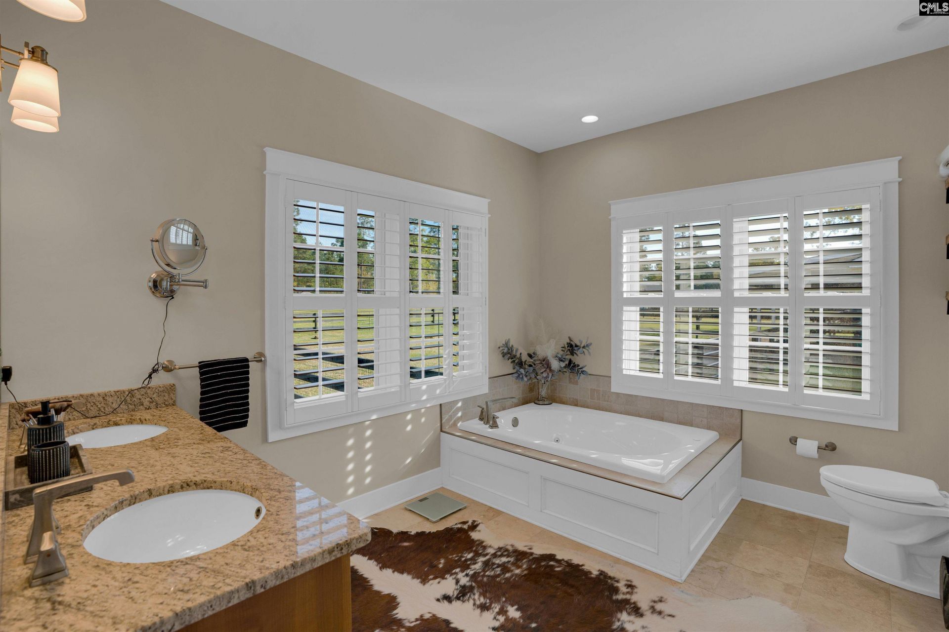 4097 Snaffle Bit Drive Photo 22