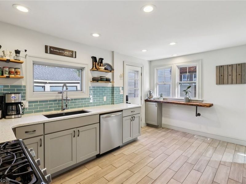 141 Melbourne Avenue, Akron, OH 44313 Photo 13