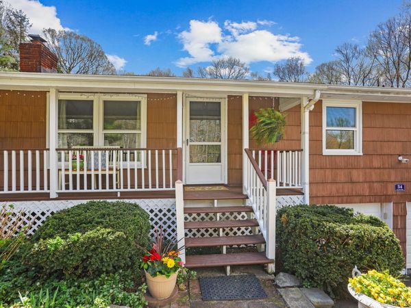 34 Glen Drive, South Salem, NY 10590