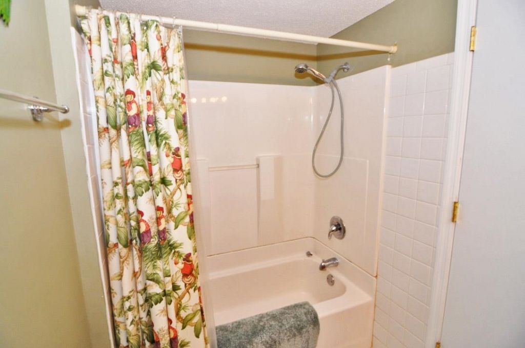 423 Parker Dr. Photo 23