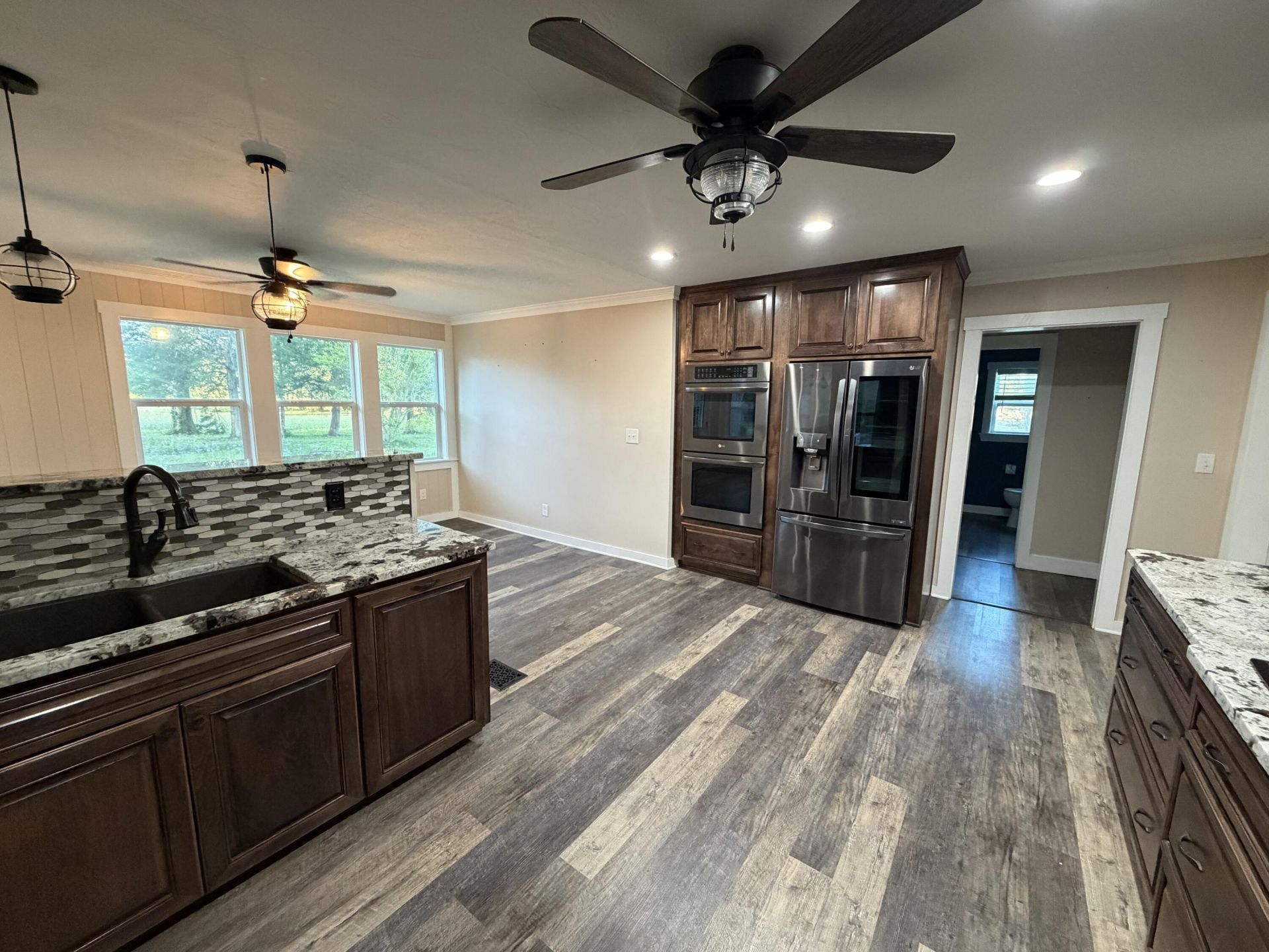 9439 Charleston Highway Photo 18