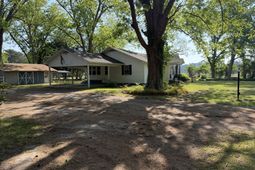 9439 Charleston Highway photo 4