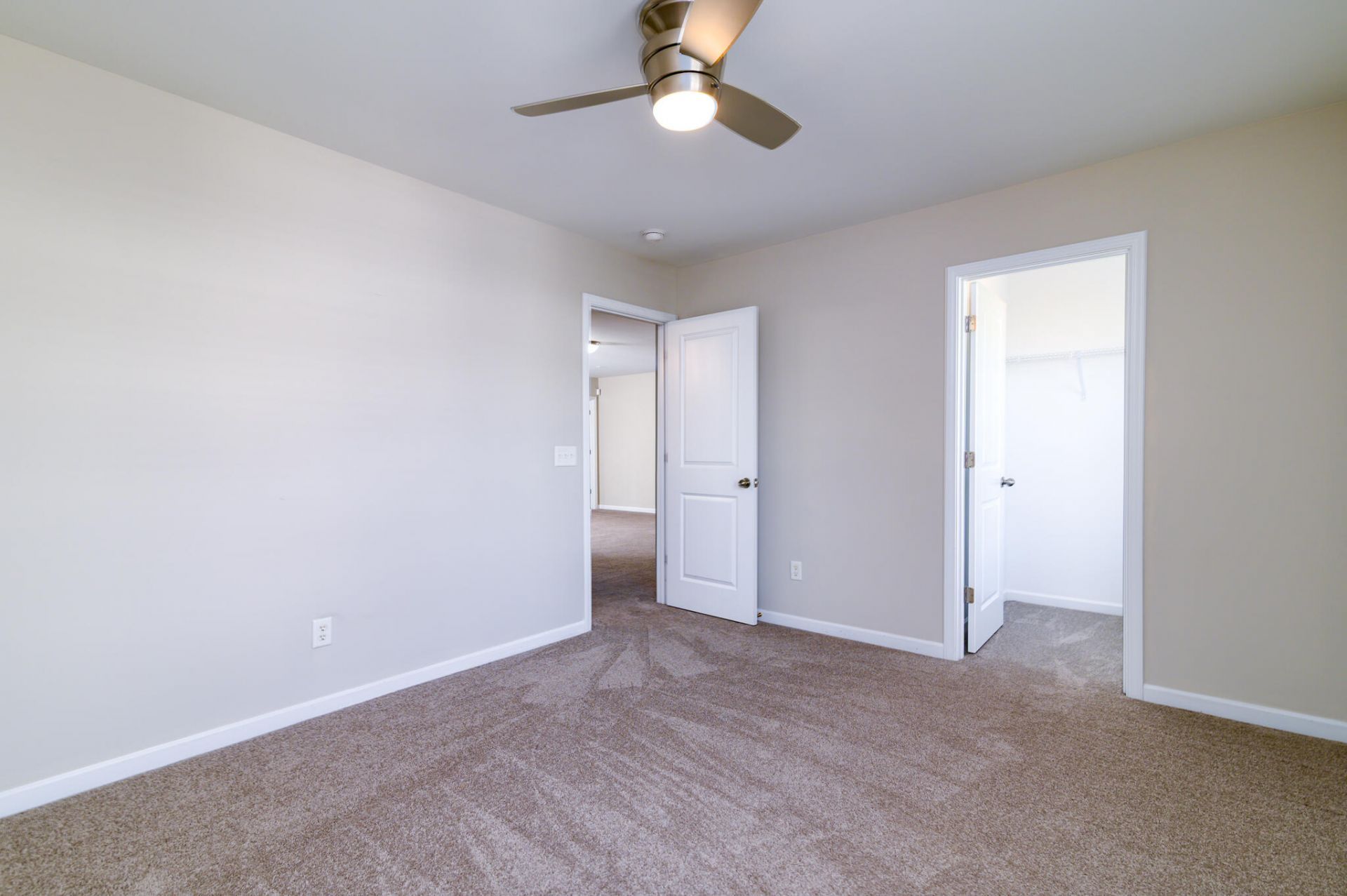 9714 Tackle Street Photo 21