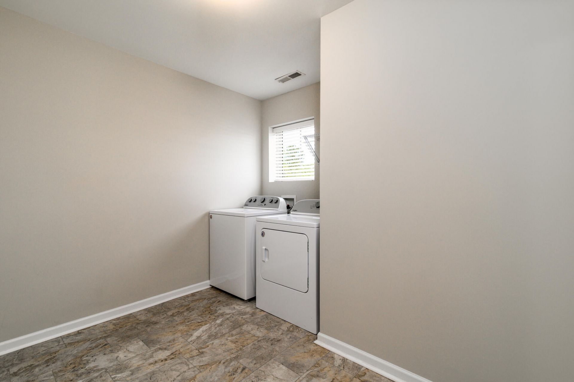 9714 Tackle Street Photo 23