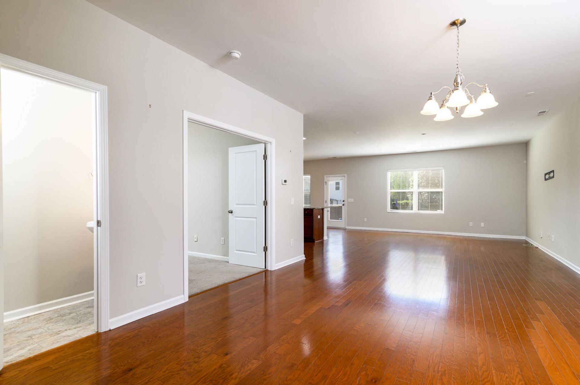 9714 Tackle Street Photo 5