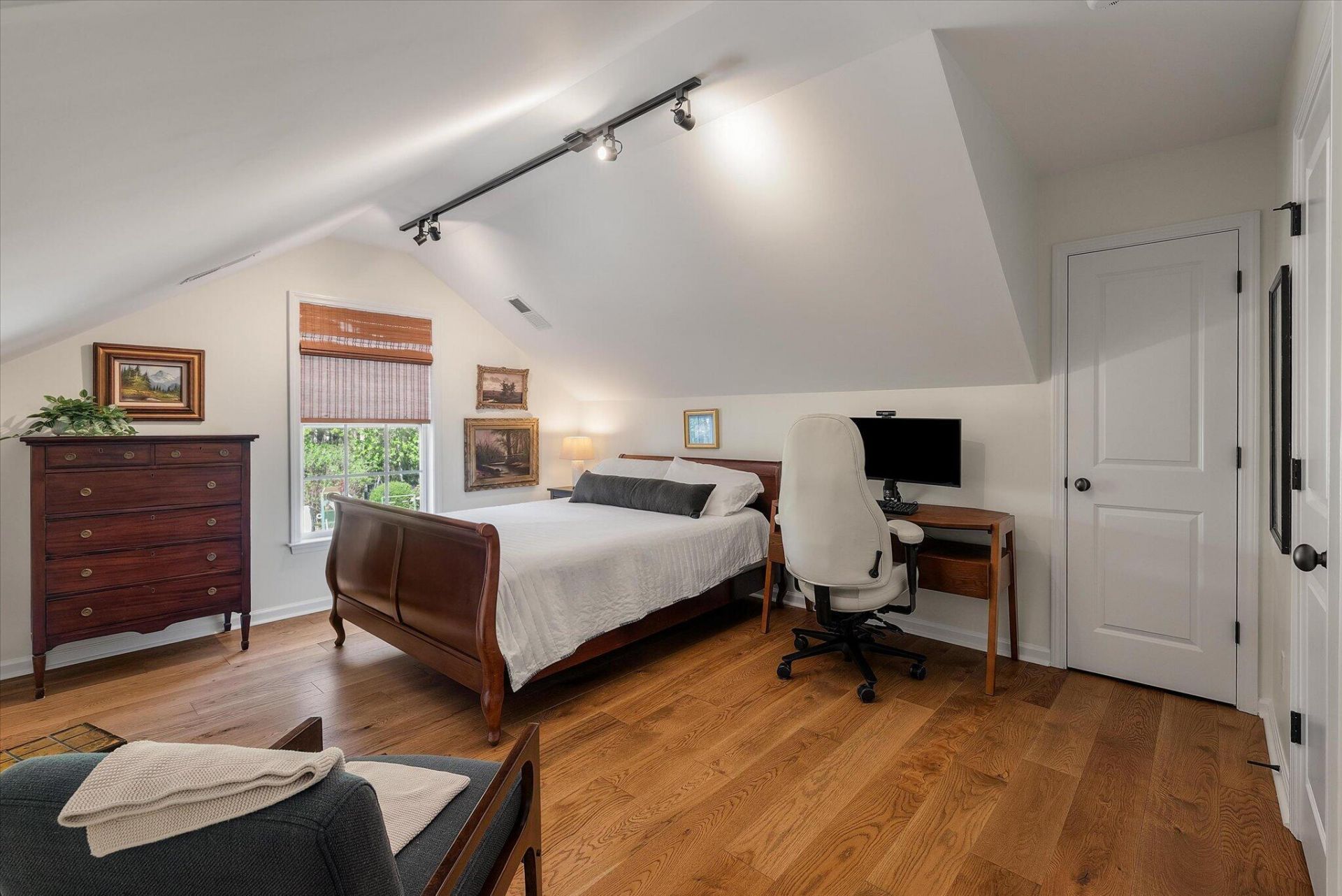 454 Sanders Farm Lane Photo 32