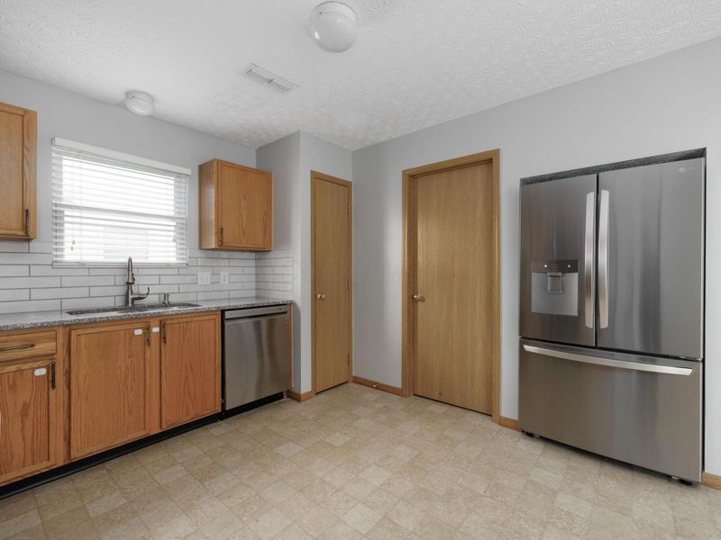 664 Penn Street, Unit 73, Galloway, OH 43119 Photo 15
