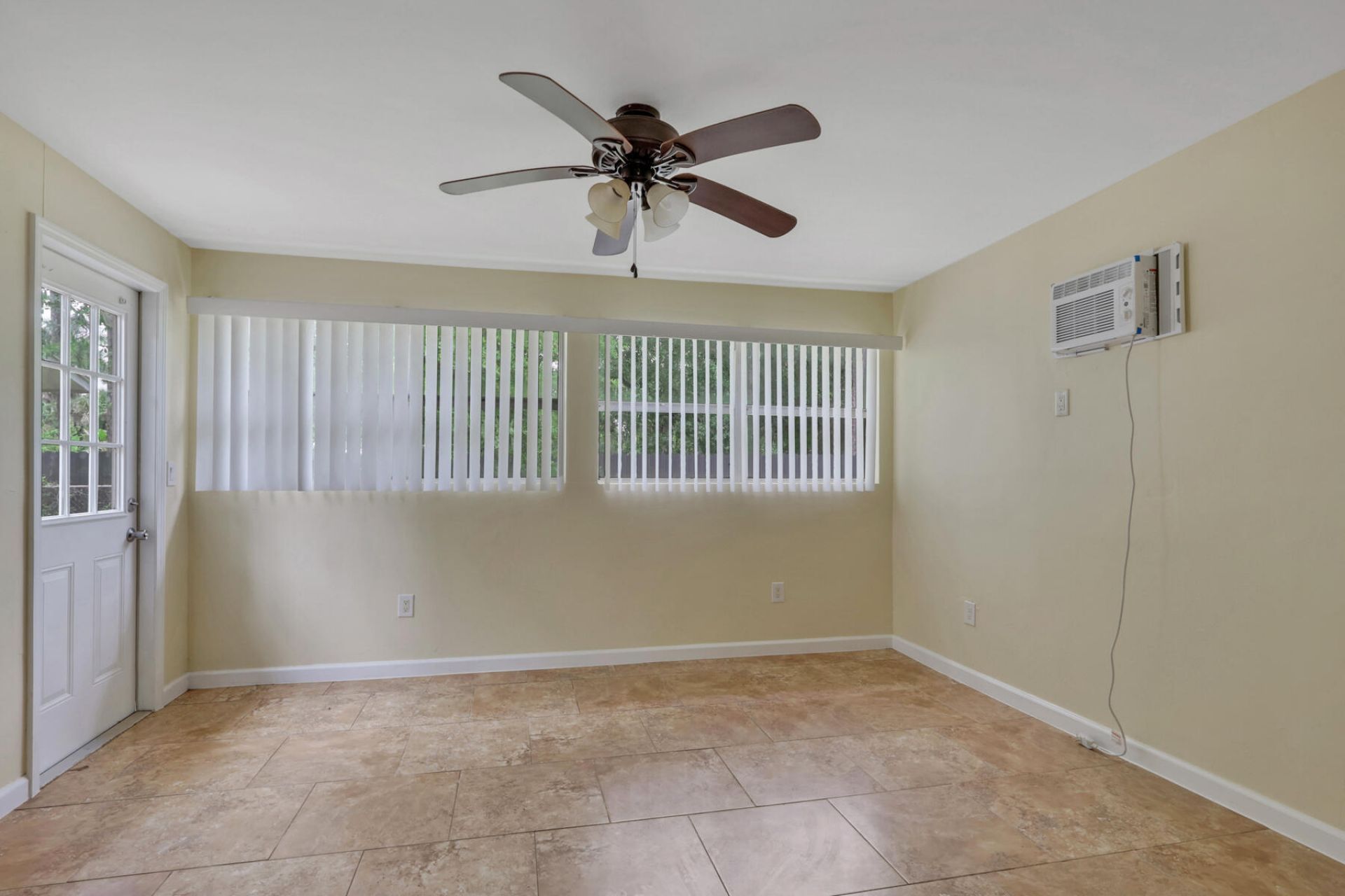 155 Meta Street, Fort Myers, FL 33905 Photo