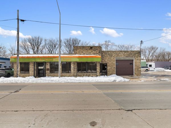 1344 Whiterock Ave, Waukesha, WI 53186