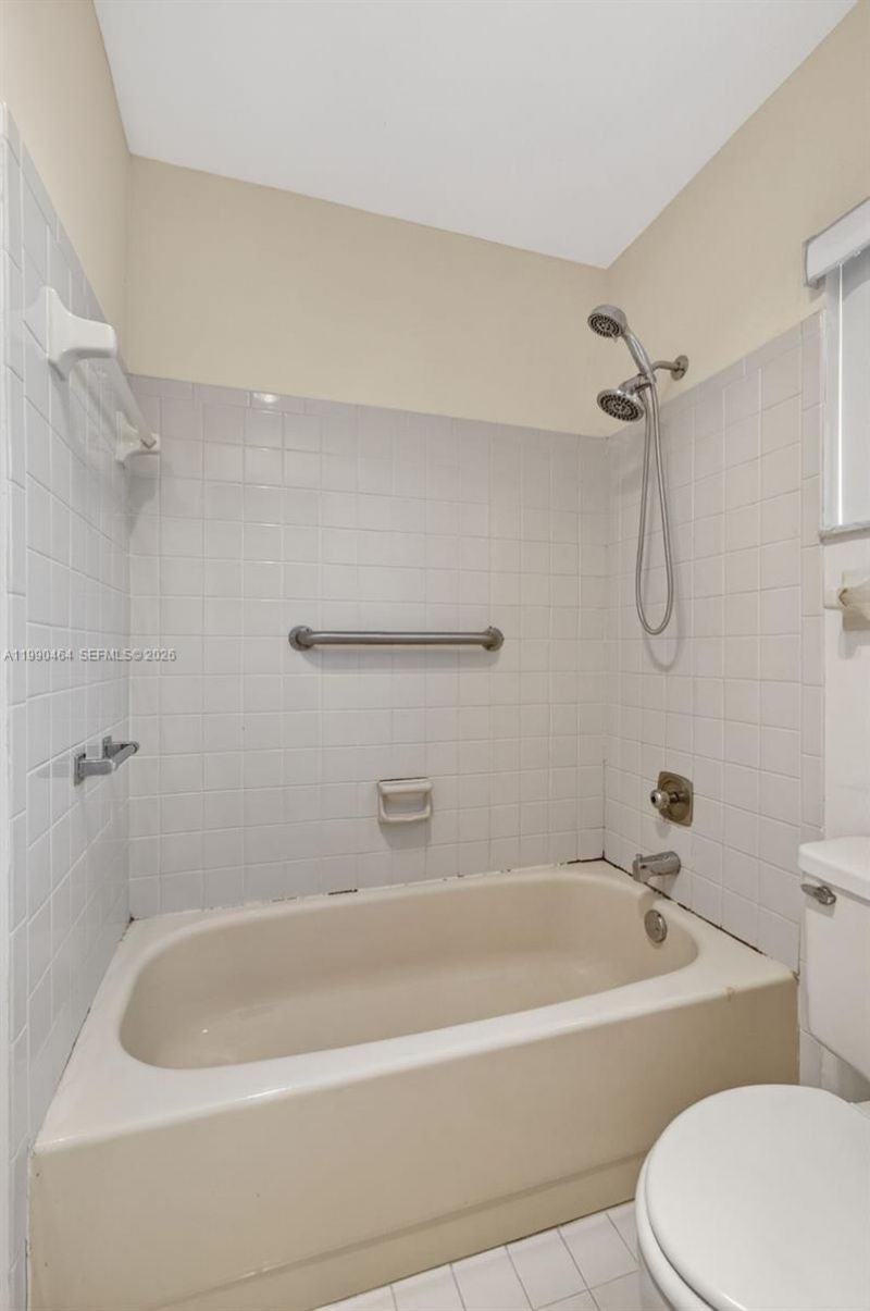 10424 NW 70th Ct , Tamarac, FL 33321 Photo