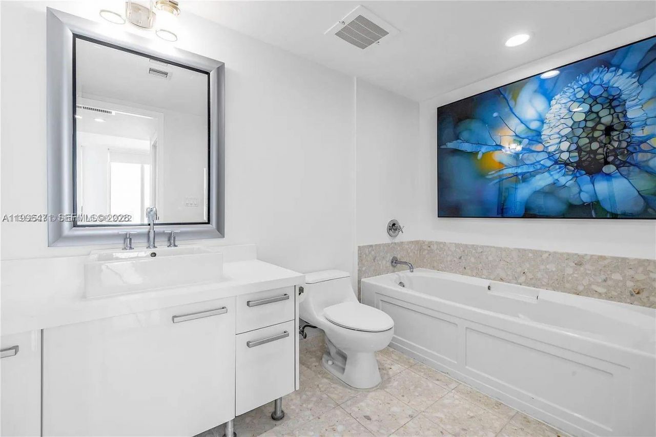 185 SW 7th St, Unit 3611, Miami, FL 33130 Photo