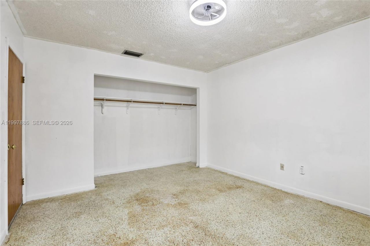 4756 SW 7th St, Miami, FL 33134 Photo