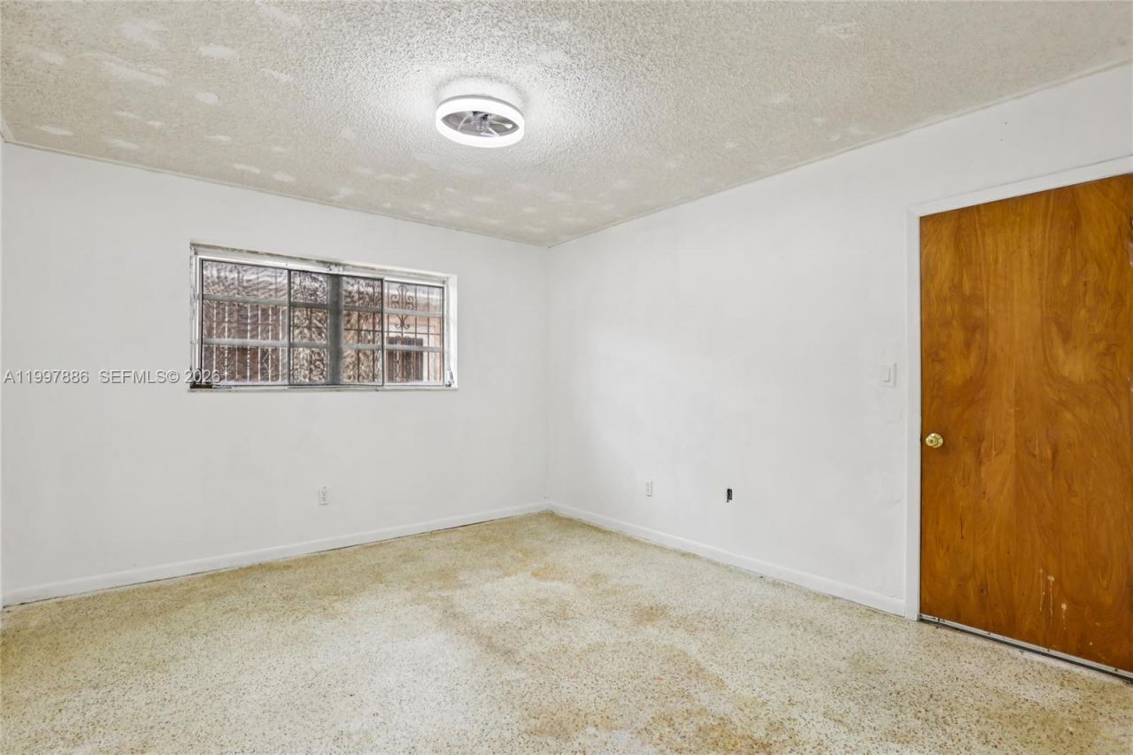 4756 SW 7th St, Miami, FL 33134 Photo