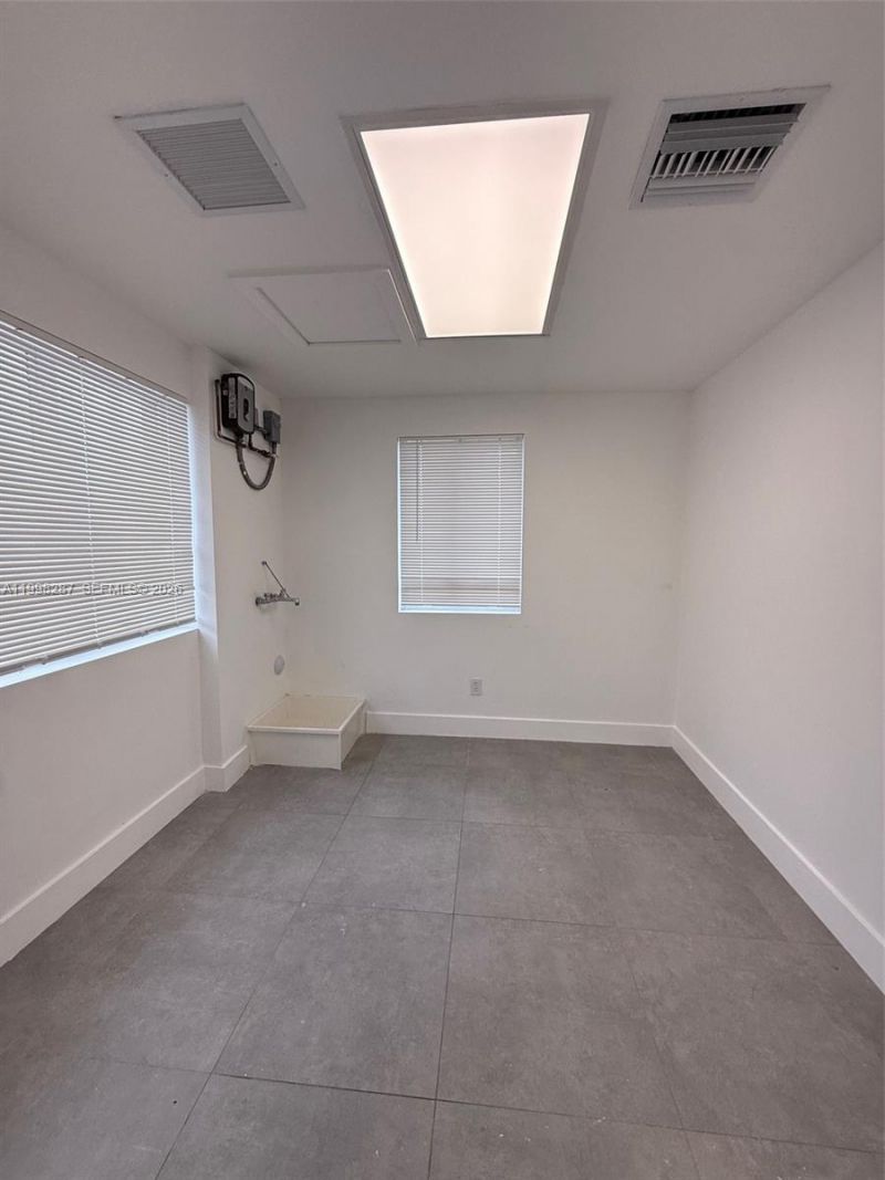 2196 Ali Baba Ave , Opa Locka, FL 33054 Photo