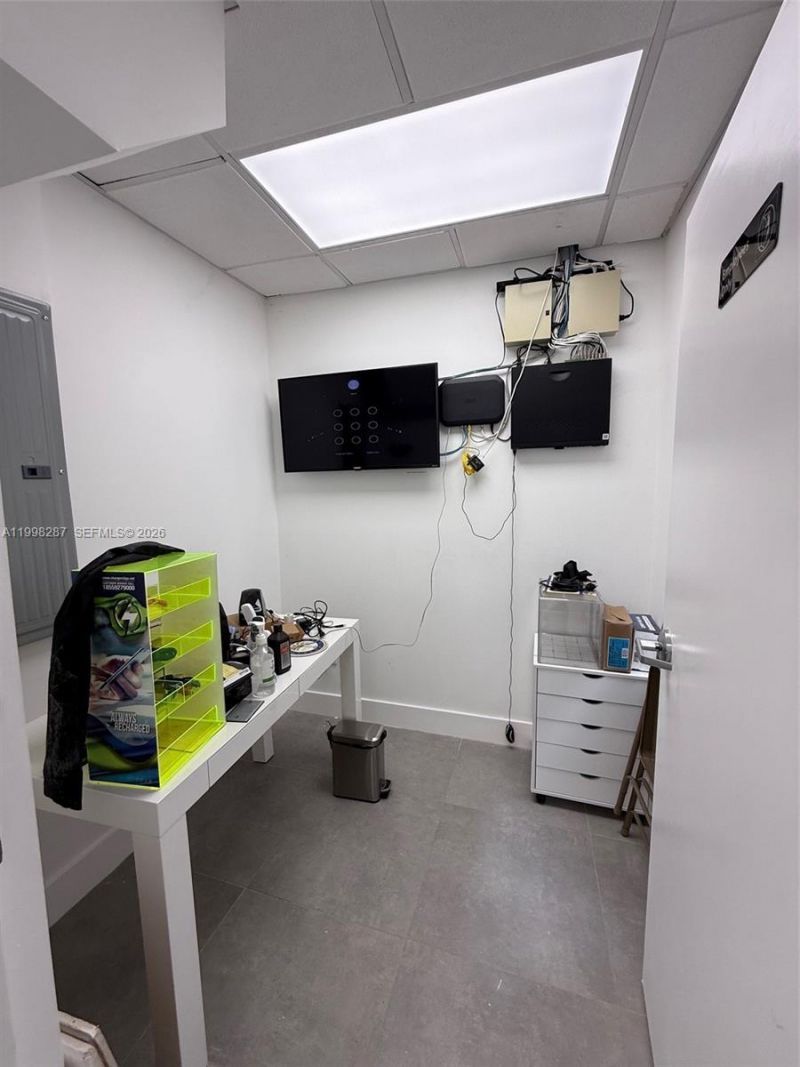 2196 Ali Baba Ave , Opa Locka, FL 33054 Photo