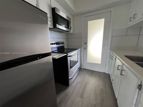 1350 E Sample Rd, Unit 306, Pompano Beach, FL 33064
