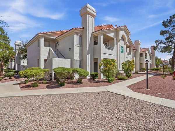 556 Yacht Harbor Drive, Unit 202, Las Vegas, NV 89145