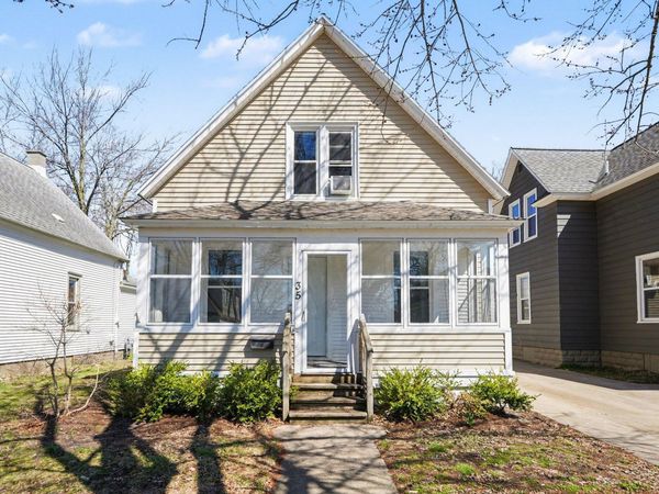 35 E 17th Street, Holland, MI 49423