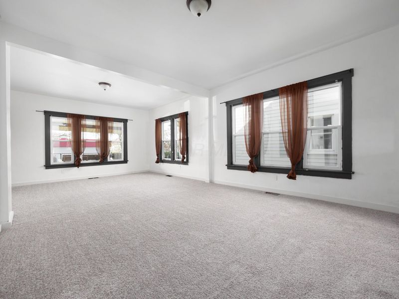 912 E Market Street , Washington Court House, OH 43160 Photo 7