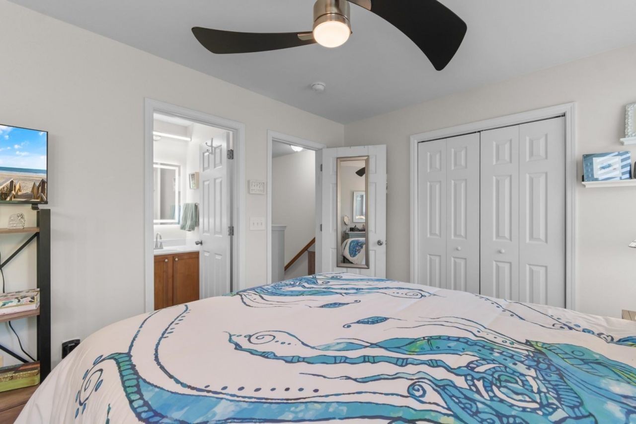 4668 Livorn Loop Photo 17