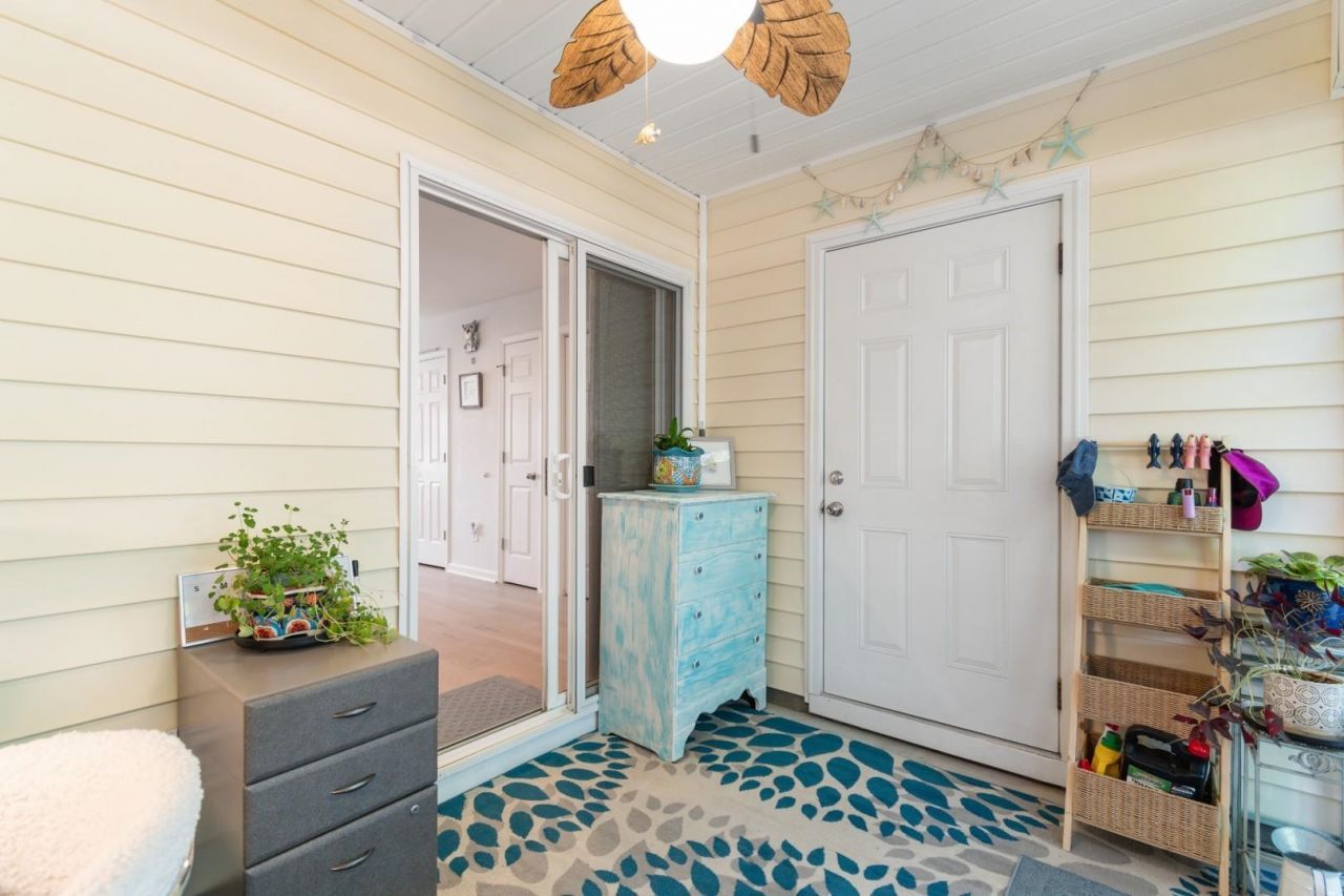 4668 Livorn Loop Photo 22