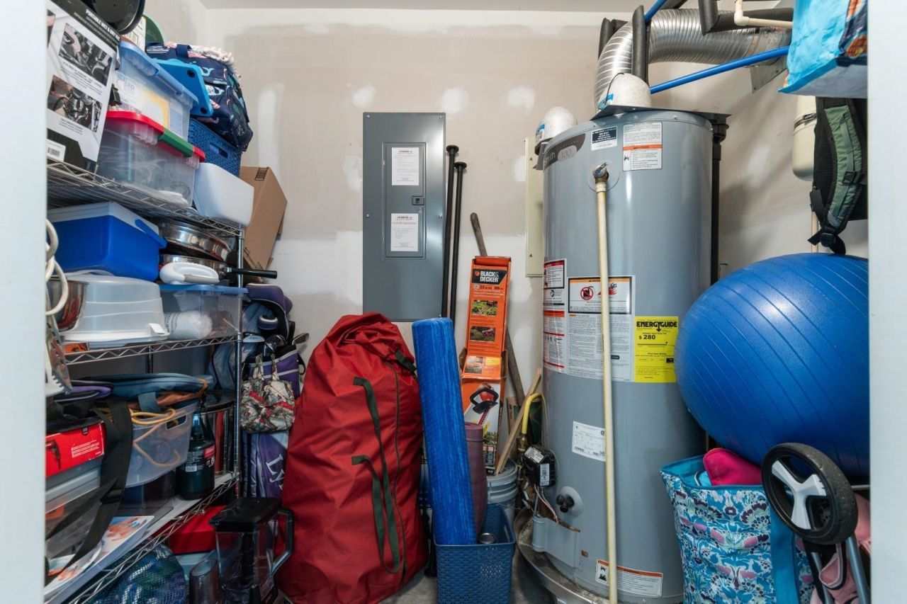 4668 Livorn Loop Photo 23