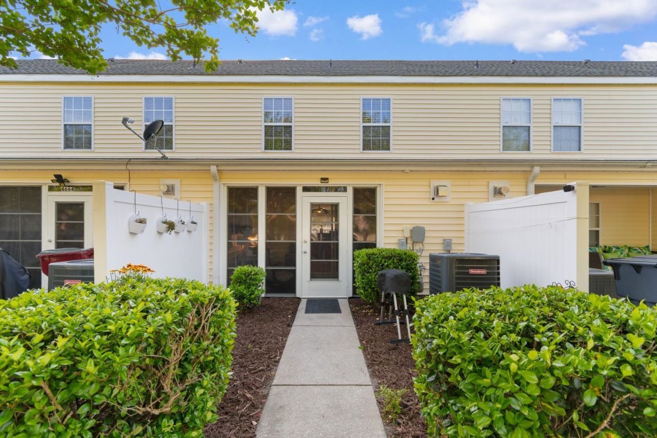 4668 Livorn Loop Photo 26