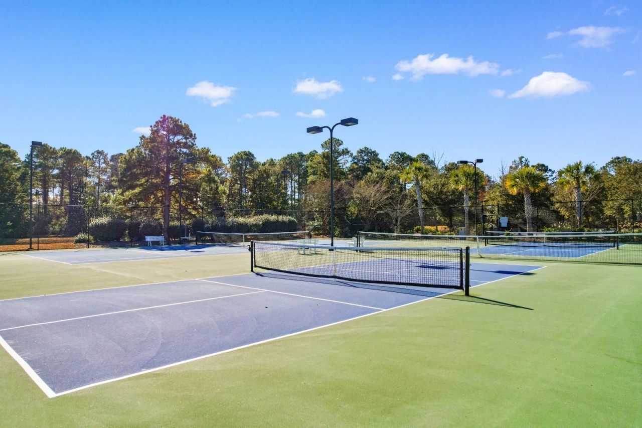 4668 Livorn Loop Photo 40