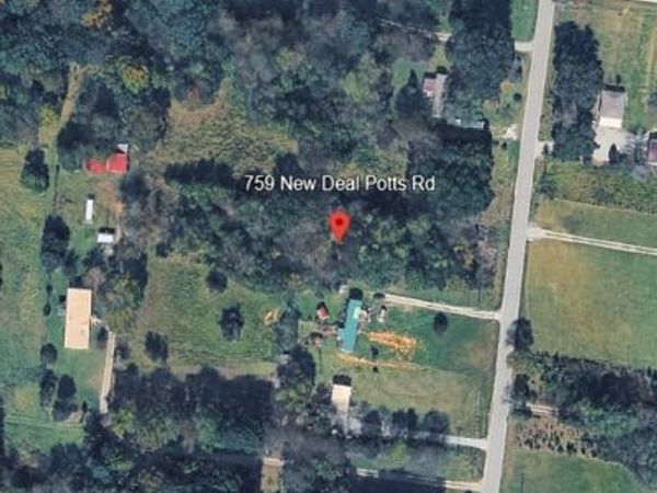 759 New Deal Potts Rd, Cottontown, TN 37048