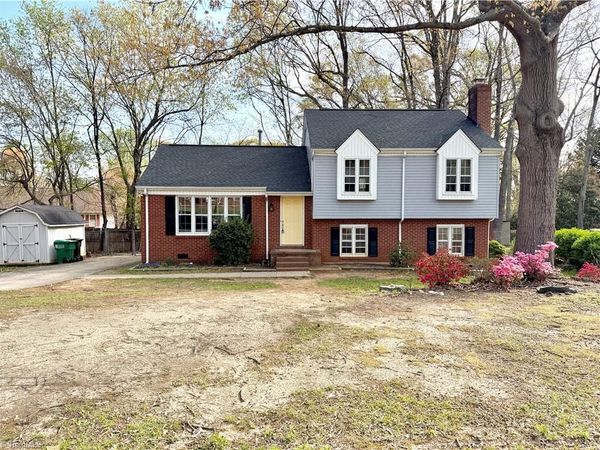 2210 Waynick Street , High Point, NC 27265