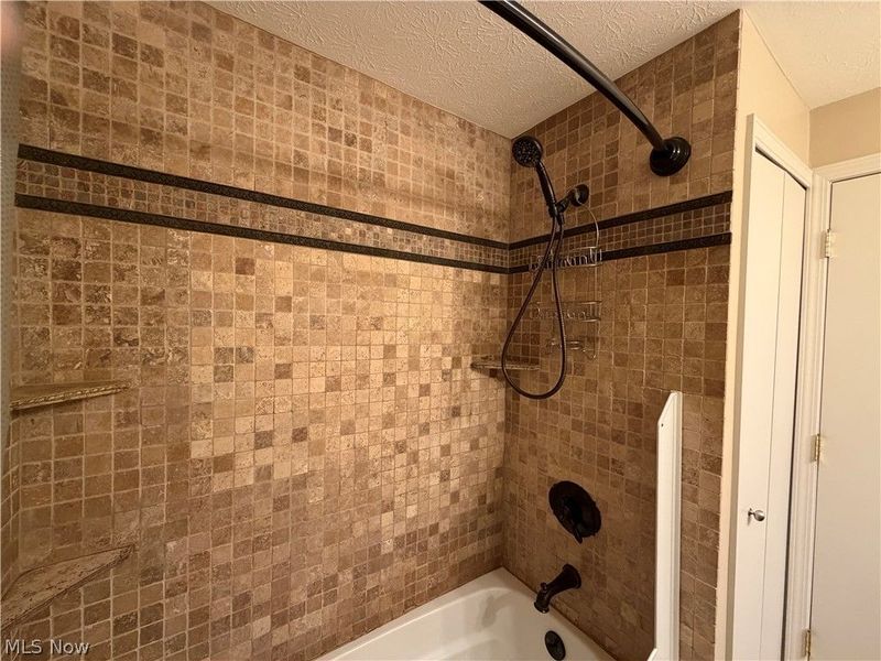 9611 Sunrise Boulevard, Unit K-9, North Royalton, OH 44133 Photo 24