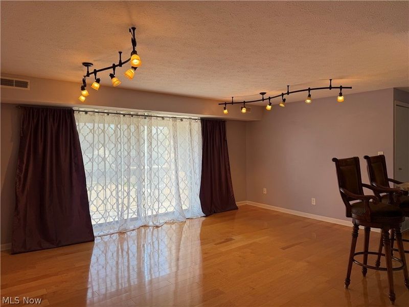 9611 Sunrise Boulevard, Unit K-9, North Royalton, OH 44133 Photo 3