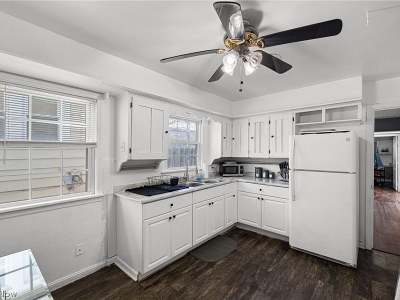 1020 W 19th Street, Lorain, OH 44052 Photo 11