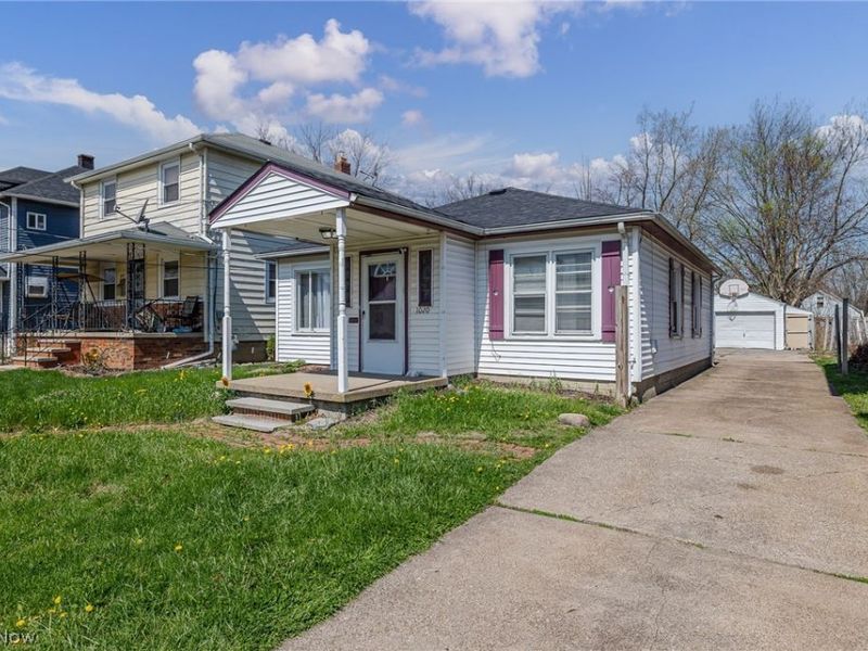 1020 W 19th Street, Lorain, OH 44052 Photo 2