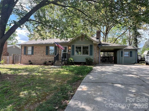 503 N Mauney Avenue , Stanley, NC 28164