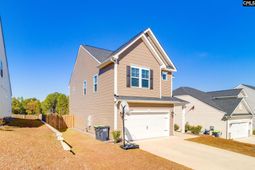 128 Coppersmith Drive photo 4