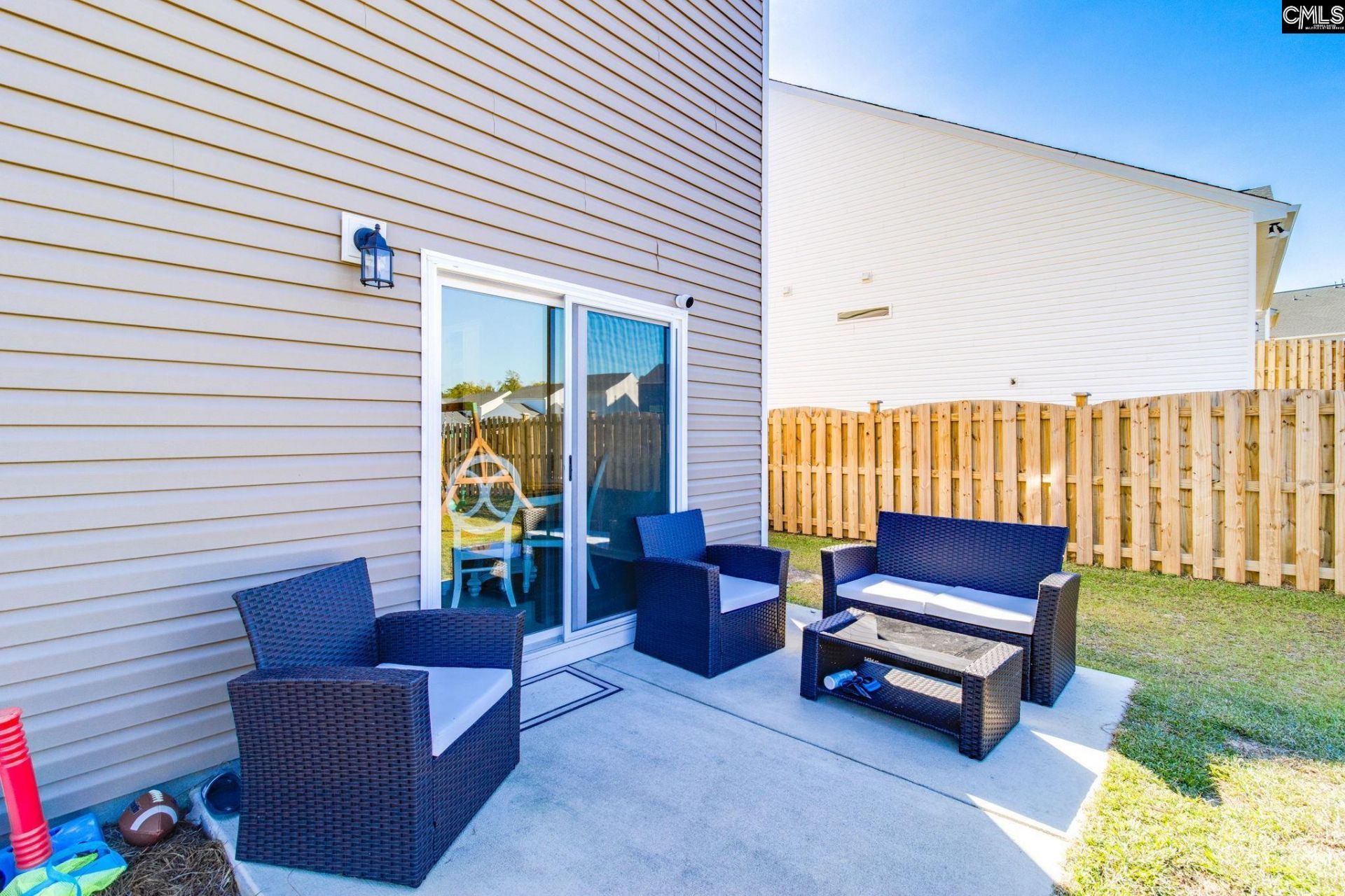 128 Coppersmith Drive Photo 36