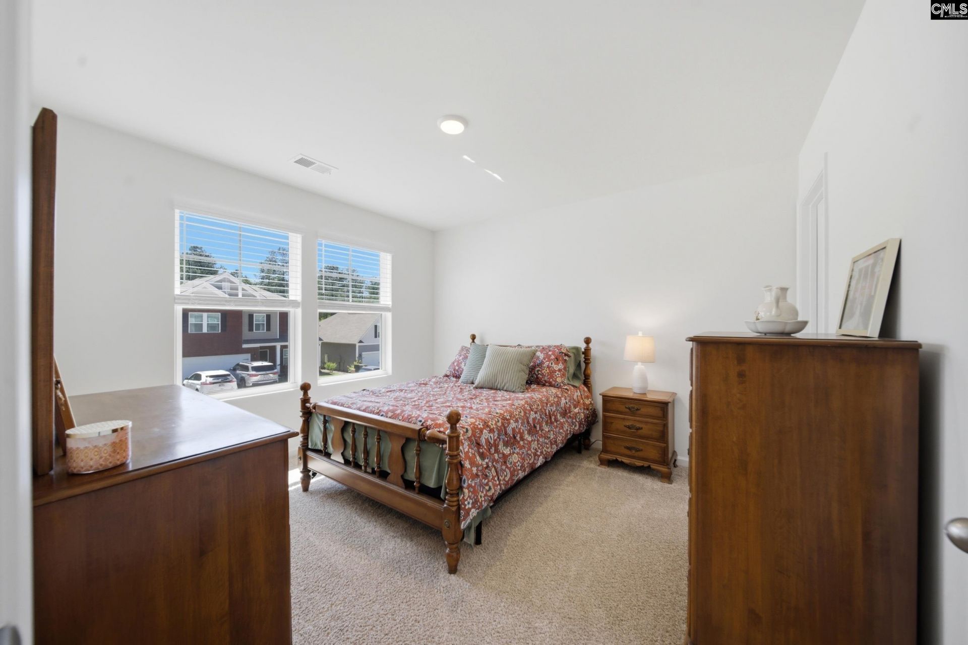 664 Cloudreach Road Photo 13