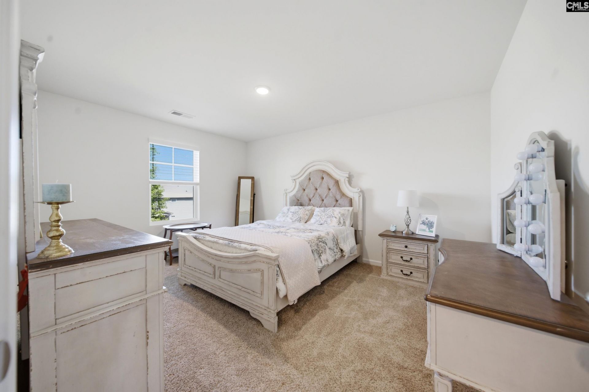 664 Cloudreach Road Photo 14