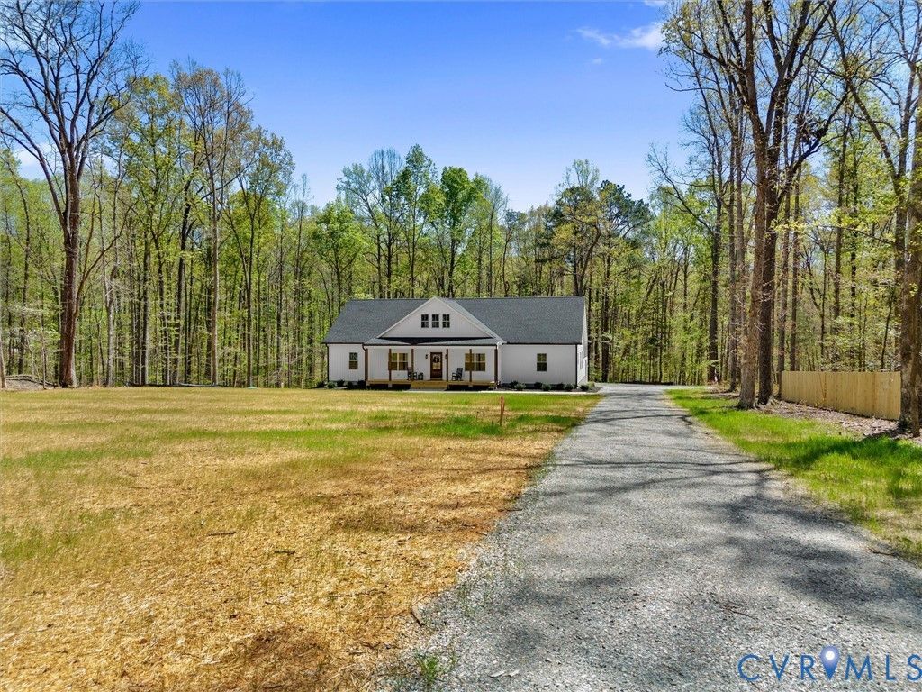 3167 Pineview Drive Powhatan, VA 23139