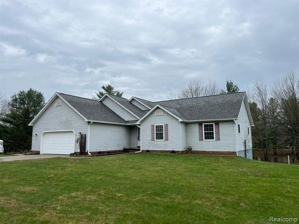 4480 Genesee Road, Elba Twp, MI 48446