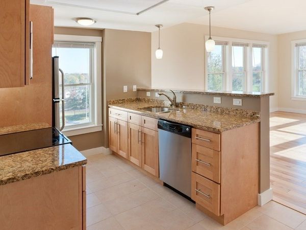 87 New, Unit 207, Cambridge, MA 02138