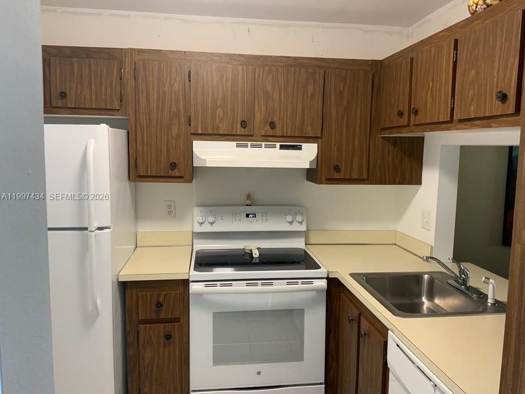 9311 Orange Grove Dr, Unit 405, Davie, FL 33324 Photo