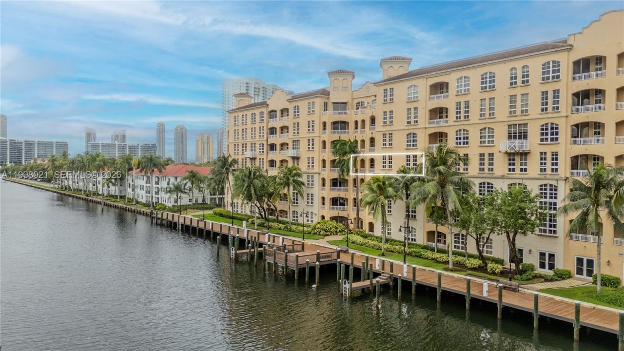 3001 NE 185th St, Unit 411, Aventura, FL 33180 Photo