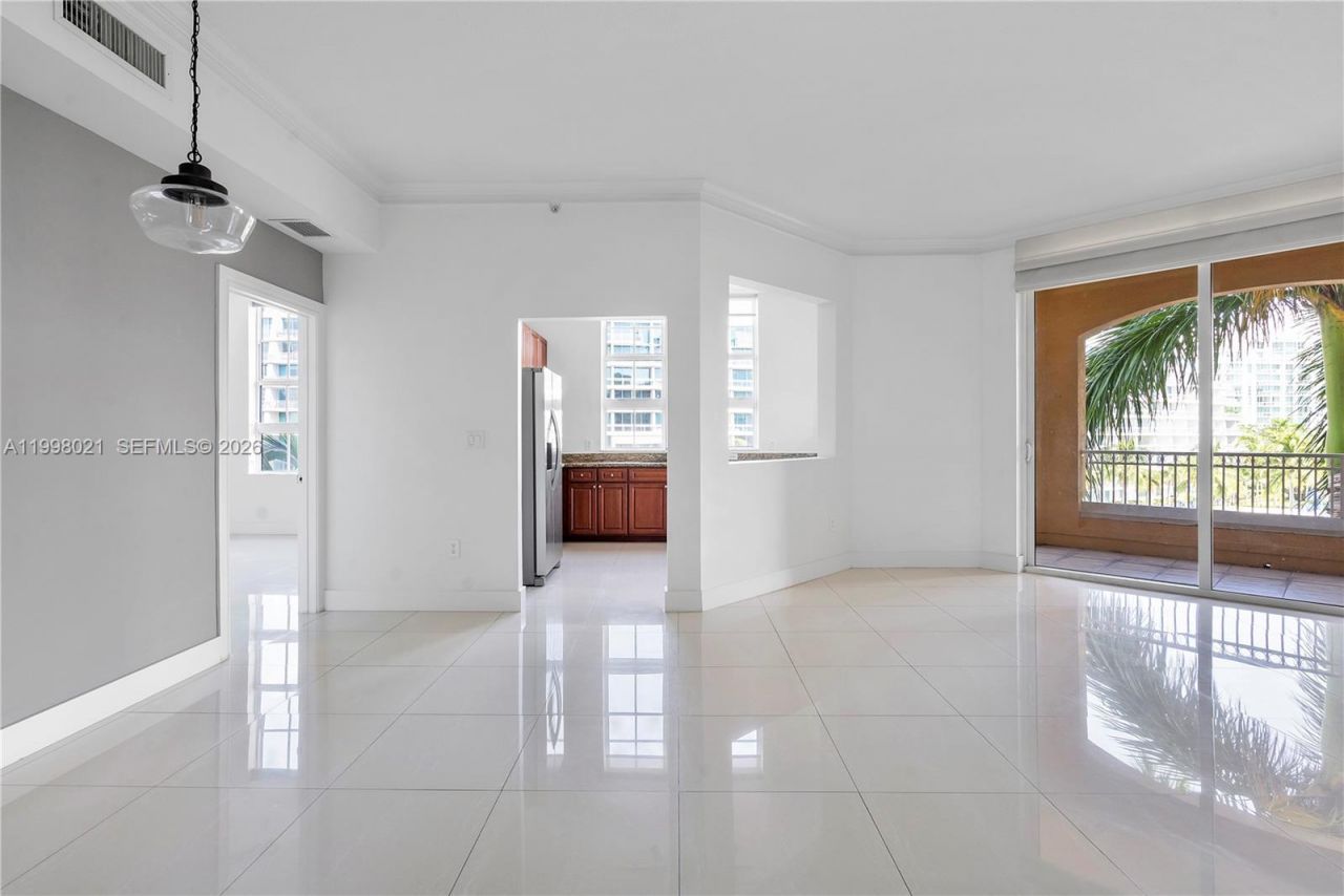 3001 NE 185th St, Unit 411, Aventura, FL 33180 Photo