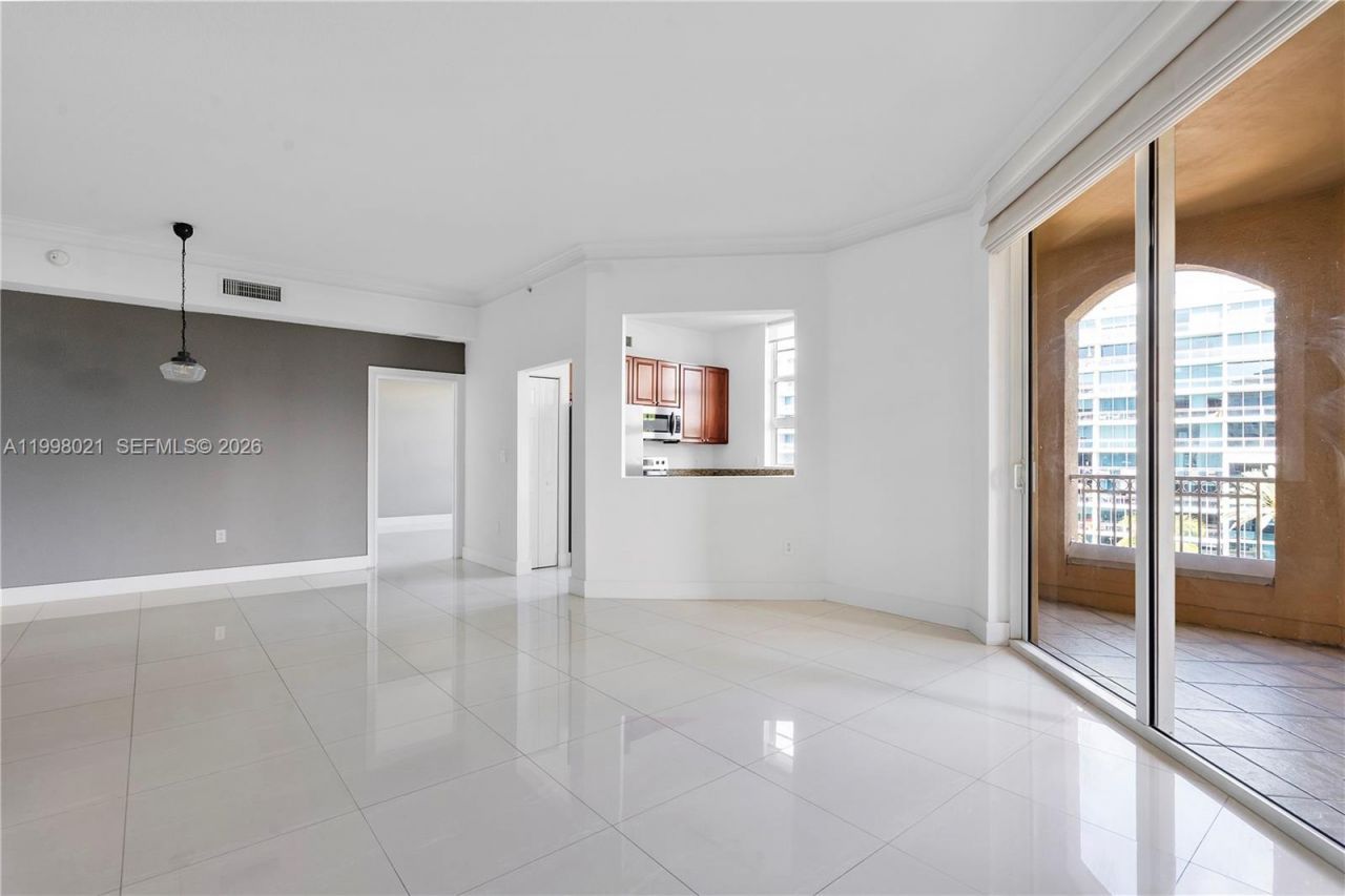 3001 NE 185th St, Unit 411, Aventura, FL 33180 Photo