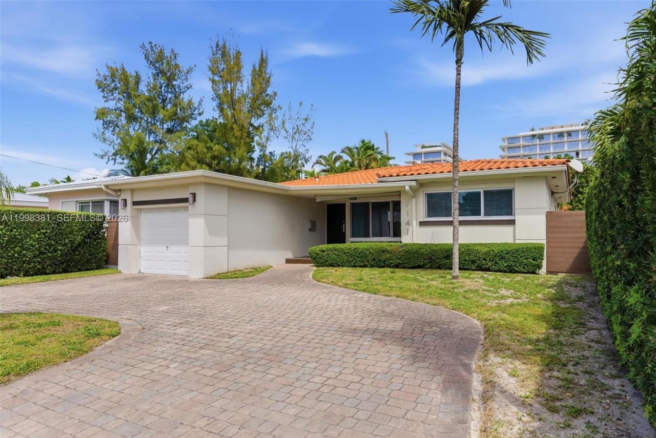 9141 Abbott Ave, Surfside, FL 33154 Photo